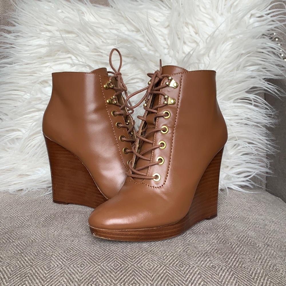 Guess “Zoey” Ankle Booties‎